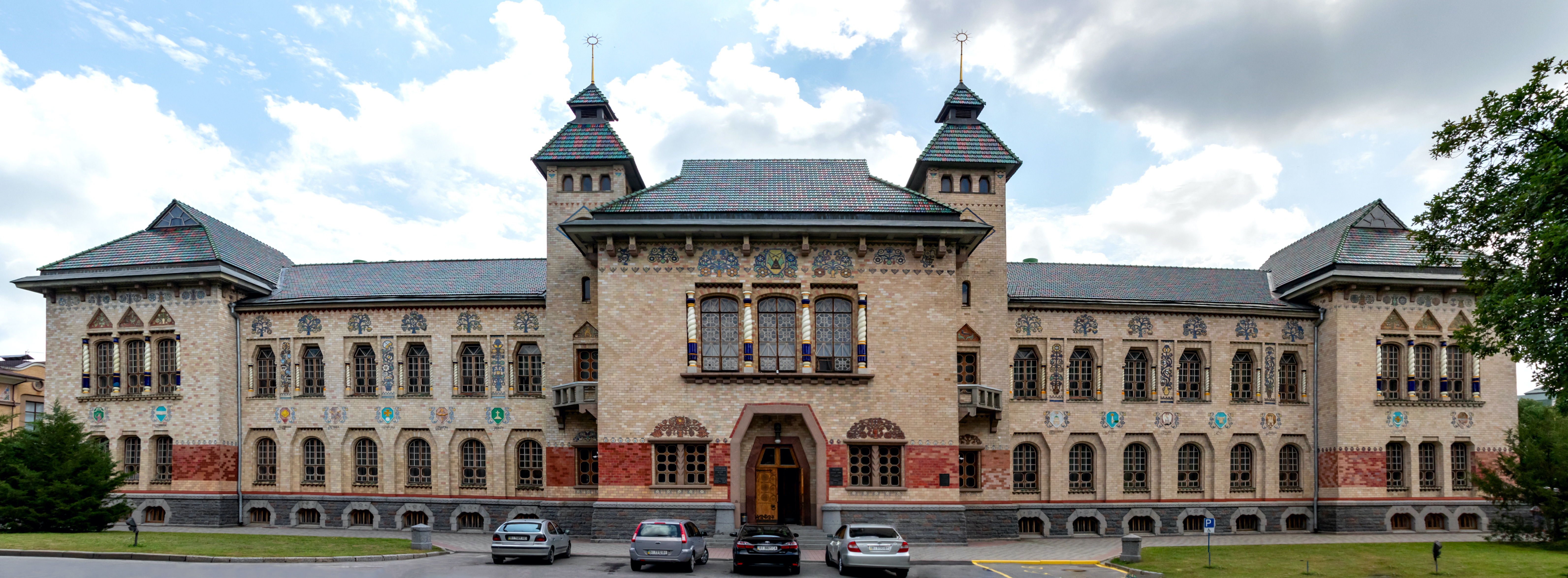 Полтавський краєзнавчий музей імені Василя Кричевського